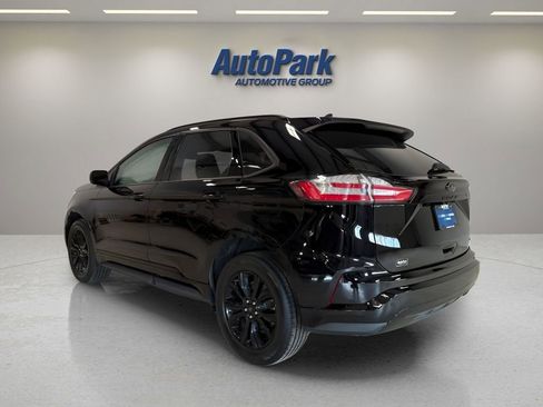 Certified 2022 Ford Edge SE w/ Black Appearance Package AWD/4WD image 5