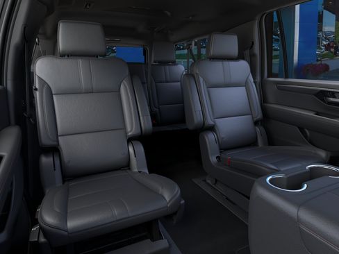 New 2026 Chevrolet Suburban RST AWD/4WD image 41