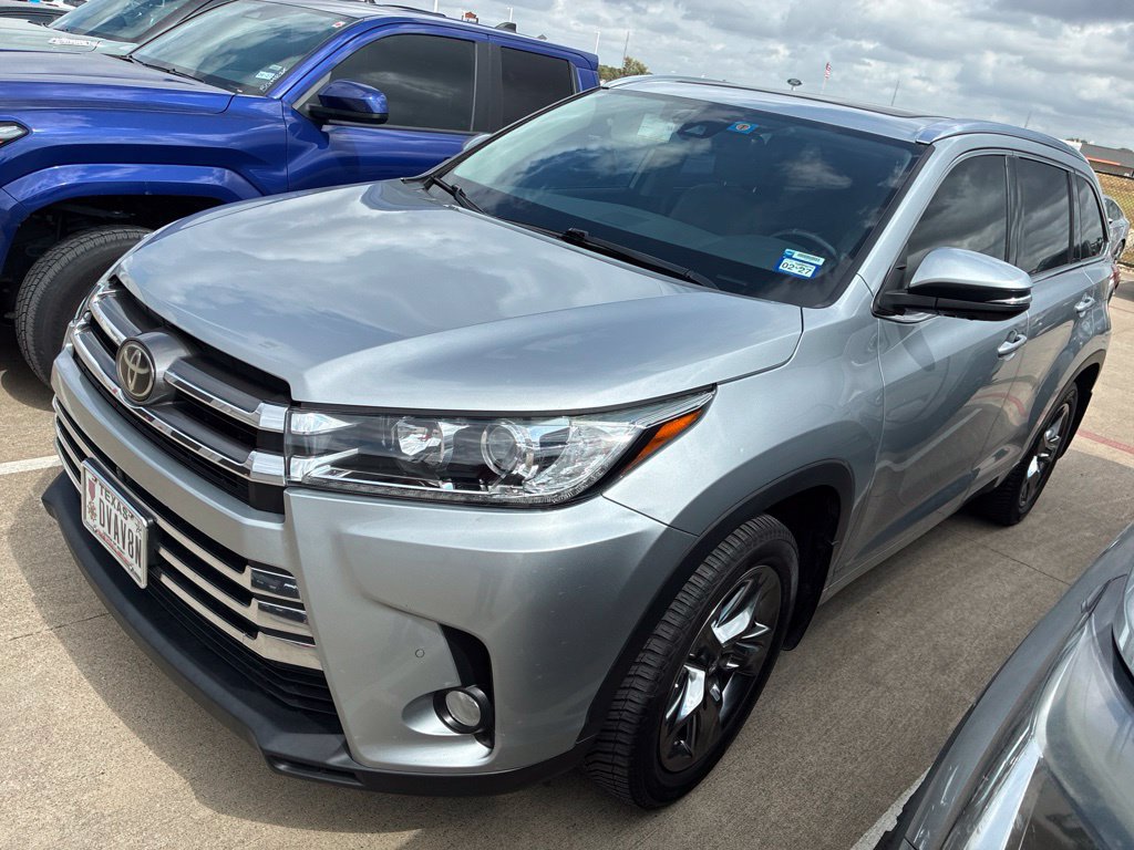 Used 2018 Toyota Highlander Limited Platinum AWD/4WD image 4
