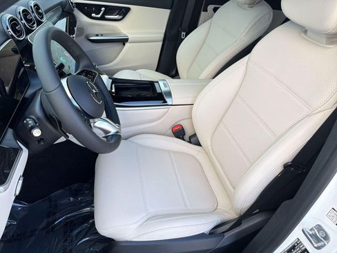 New 2026 Mercedes-Benz GLC 300 4MATIC image 4