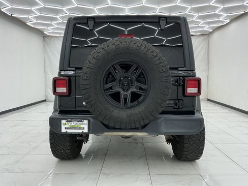 Used 2019 Jeep Wrangler Unlimited Sport S AWD/4WD image 10