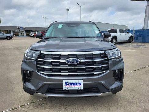 New 2026 Ford Explorer Active RWD image 16