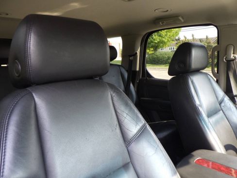 Used 2007 Cadillac Escalade AWD image 18