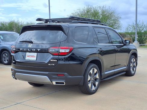 New 2026 Honda Pilot Elite image 4