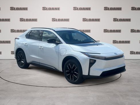 New 2026 Toyota bZ FWD image 7