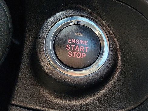 Used 2020 Subaru Forester Premium image 21