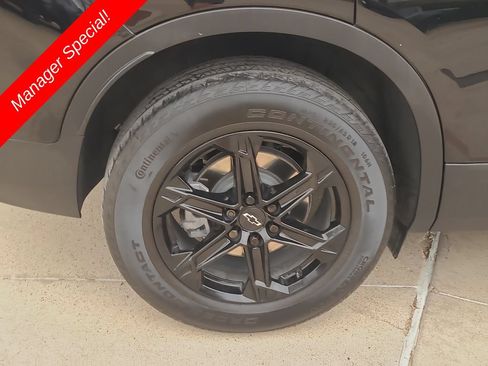 Used 2024 Chevrolet Blazer LT w/ Midnight/Sport Edition FWD image 6