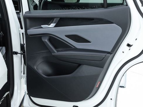 New 2026 Volkswagen Tiguan SE R-Line image 31