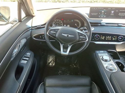 Used 2025 Genesis Electrified GV70 AWD/4WD image 21