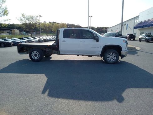 Used 2022 Chevrolet Silverado 2500 LT w/ Convenience Package AWD/4WD image 8