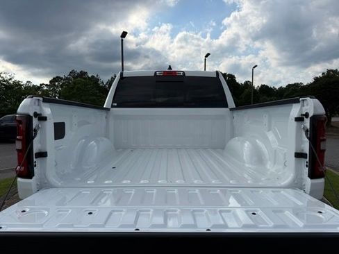 New 2026 RAM 1500 Express AWD/4WD image 29