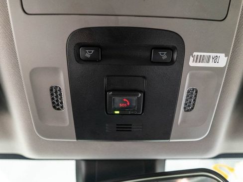 Used 2024 Toyota Camry SE w/ Cold Weather Package FWD image 28