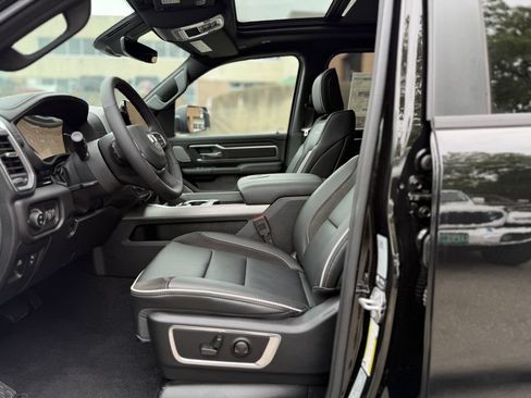 New 2026 RAM 1500 Laramie AWD/4WD image 13