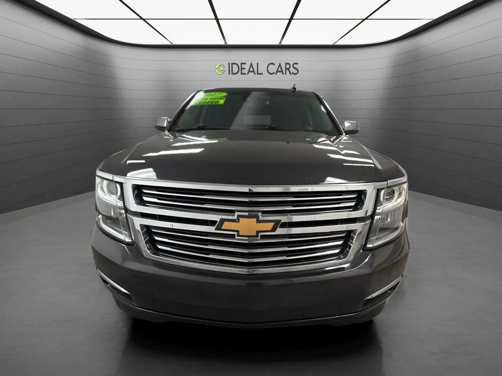 Used 2017 Chevrolet Suburban Premier RWD image 2