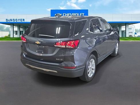 Used 2023 Chevrolet Equinox LT image 7