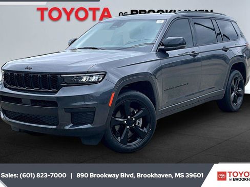 Used 2023 Jeep Grand Cherokee L Laredo AWD/4WD image 10