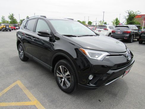 Used 2016 Toyota RAV4 XLE AWD/4WD image 8