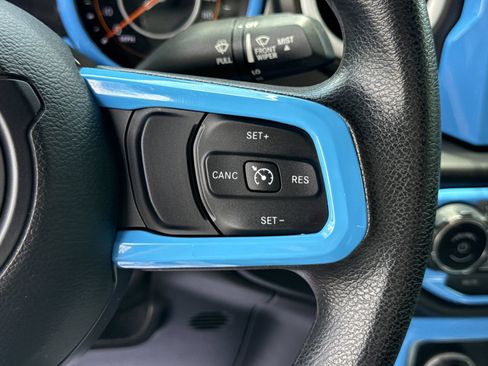 Used 2022 Jeep Wrangler Sport AWD/4WD image 28