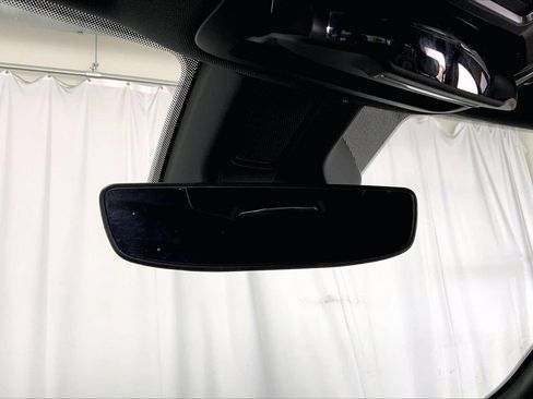 Used 2022 Jeep Wagoneer Series III w/ Flexible Seating Group RWD image 17