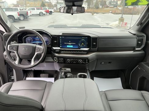 Used 2024 Chevrolet Silverado 1500 LT Trail Boss w/ Convenience Package II image 14