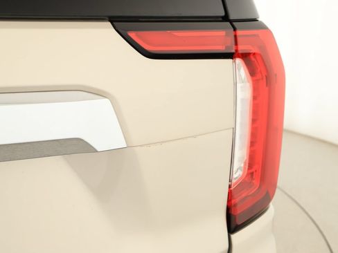 Used 2021 GMC Yukon SLT w/ SLT Luxury Plus Package AWD/4WD image 34