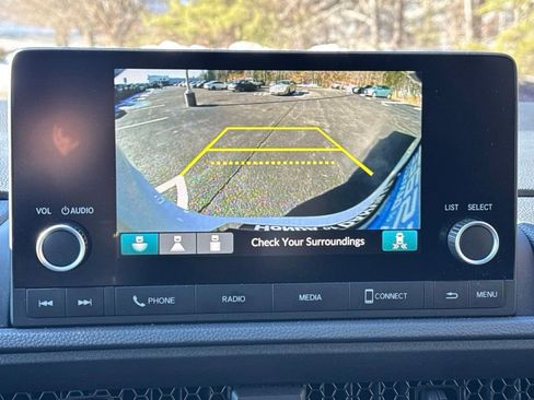 Used 2025 Honda CR-V Sport image 22