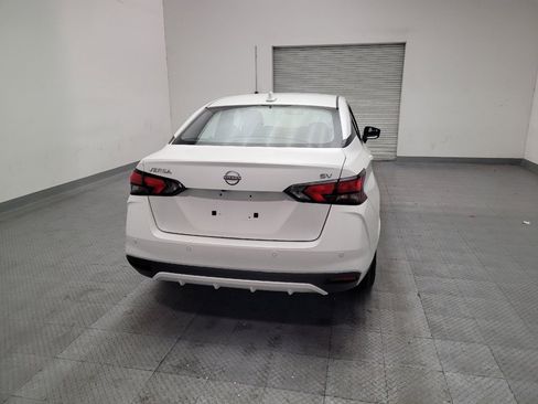 Used 2024 Nissan Versa SV FWD image 7