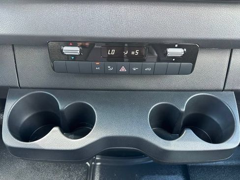 Used 2026 Mercedes-Benz Sprinter 2500 image 28