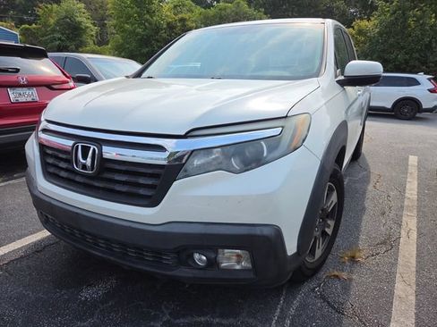 Used 2017 Honda Ridgeline RTL image 2