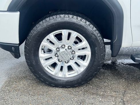 Used 2020 GMC Sierra 2500 Denali w/ Denali Ultimate Package AWD/4WD image 3