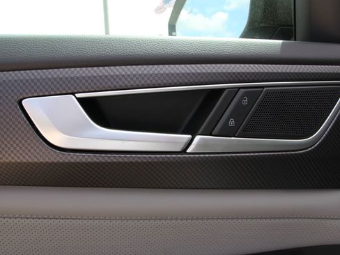 New 2026 Volkswagen Atlas Peak Edition AWD/4WD image 15