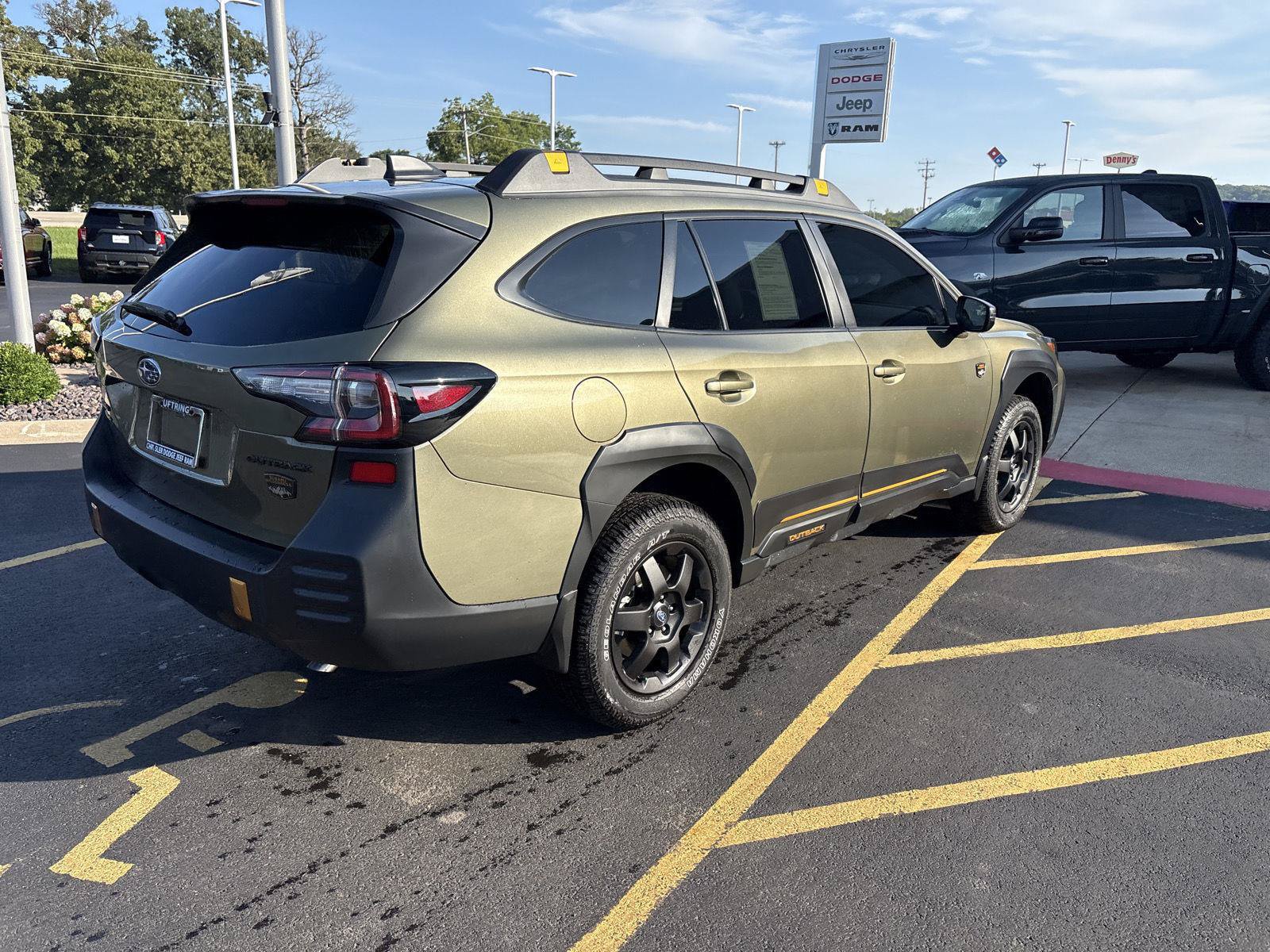 Used 2025 Subaru Outback Wilderness AWD/4WD image 5