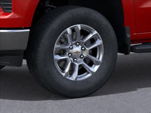 Used 2024 Chevrolet Silverado 1500 LT w/ Safety Package AWD/4WD image 9