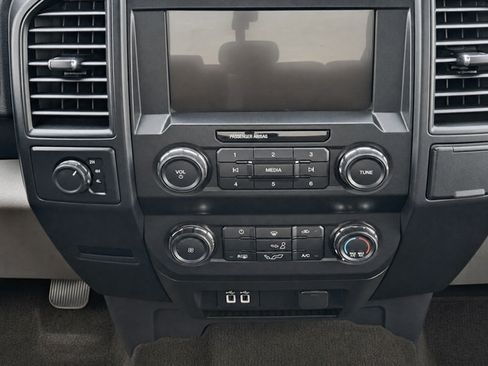 Used 2020 Ford F150 XL w/ Equipment Group 101A Mid AWD/4WD image 23