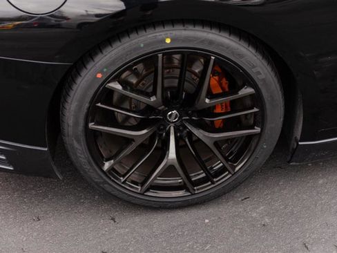 Used 2016 Nissan GT-R Premium image 9