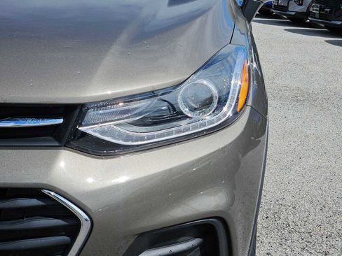 Used 2021 Chevrolet Trax LT w/ Driver Confidence Package image 10