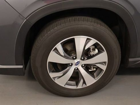 Used 2024 Subaru Ascent Premium w/ Convenience Package image 10