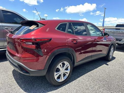 Used 2024 Chevrolet Trax LS FWD image 15