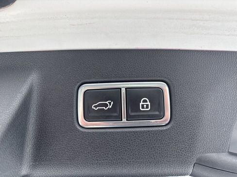 Used 2023 Kia Sorento SX Prestige image 34