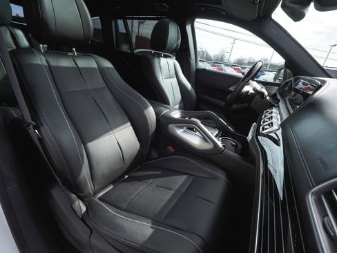 Used 2023 Mercedes-Benz Maybach GLS 600 4MATIC image 55