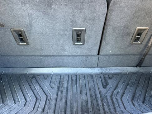 Used 2023 Chevrolet Traverse Premier w/ Redline Edition image 11