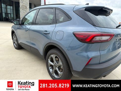 Used 2025 Ford Escape ST-Line Select AWD/4WD image 5