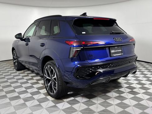 New 2026 Audi Q3 quattro 2.0T AWD/4WD image 5