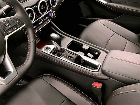 New 2025 Nissan Sentra SR w/ SR Premium Package image 8