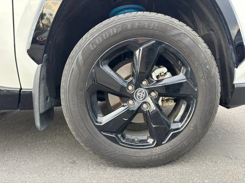 Used 2020 Toyota RAV4 XSE AWD/4WD image 22