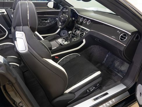 Used 2024 Bentley Continental GT Speed image 10