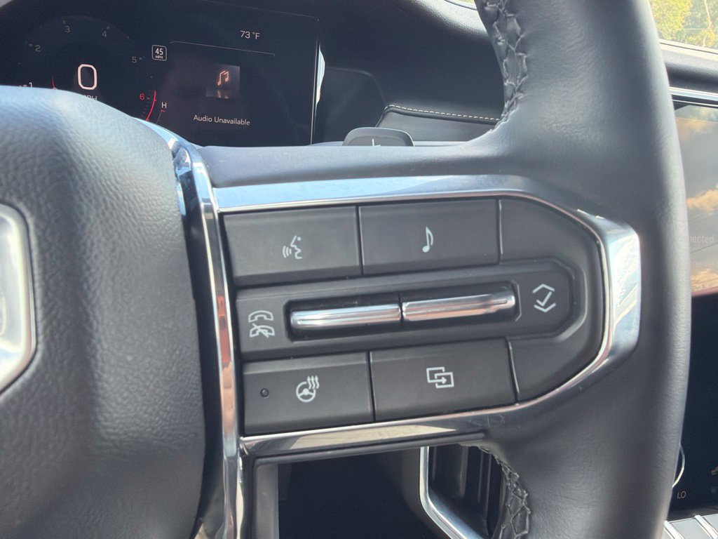 Used 2026 GMC Acadia Elevation w/ Elevation Premium Package FWD image 15