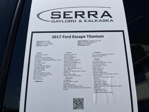 Used 2017 Ford Escape Titanium AWD/4WD image 28