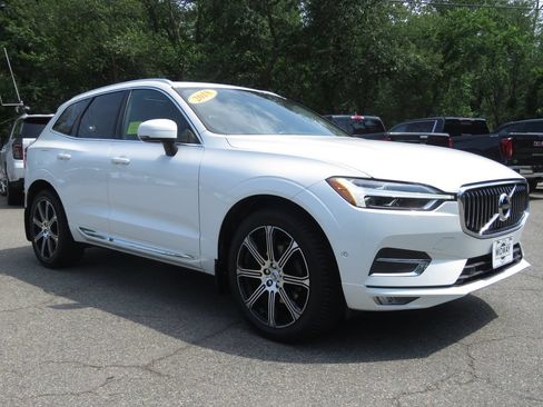 Used 2018 Volvo XC60 T5 Inscription w/ Convenience Package AWD/4WD image 3