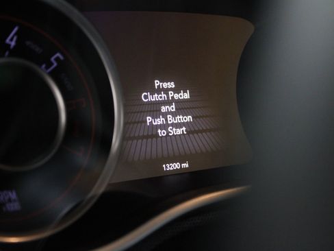 Used 2015 Dodge Challenger R/T Plus image 6